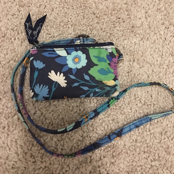 Vera bradley zip ID - Picture 3 of 3